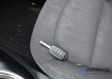 2016 Kia Soul z USA, uszkodzony, nr VIN KNDJN2A29G7274087